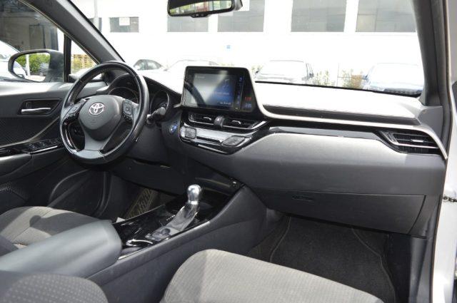TOYOTA C-HR 1.8 Hybrid E-CVT Trend