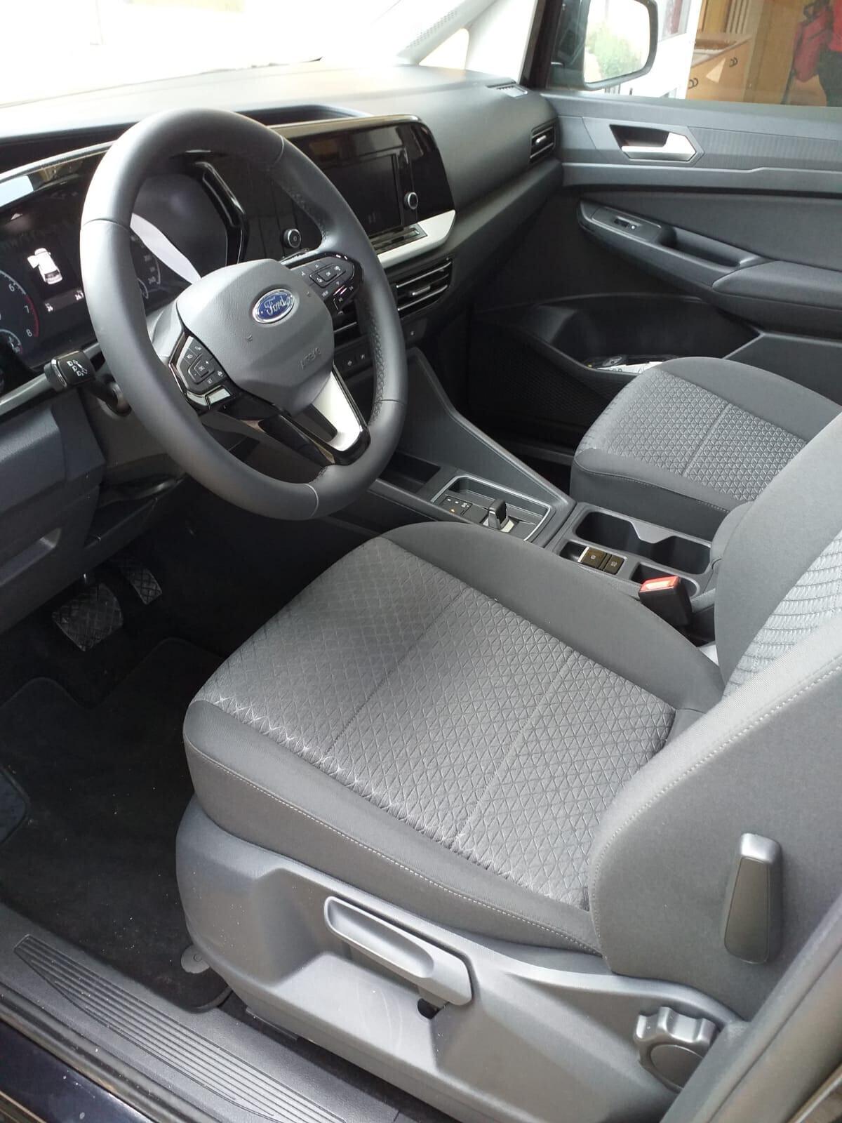 Ford Connect TRASPORTO DISABILI USATO D'OCCASIONE