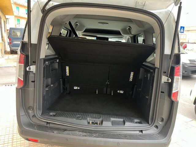Ford Tourneo Courier 1.0 EcoBoost Powershift Titanium