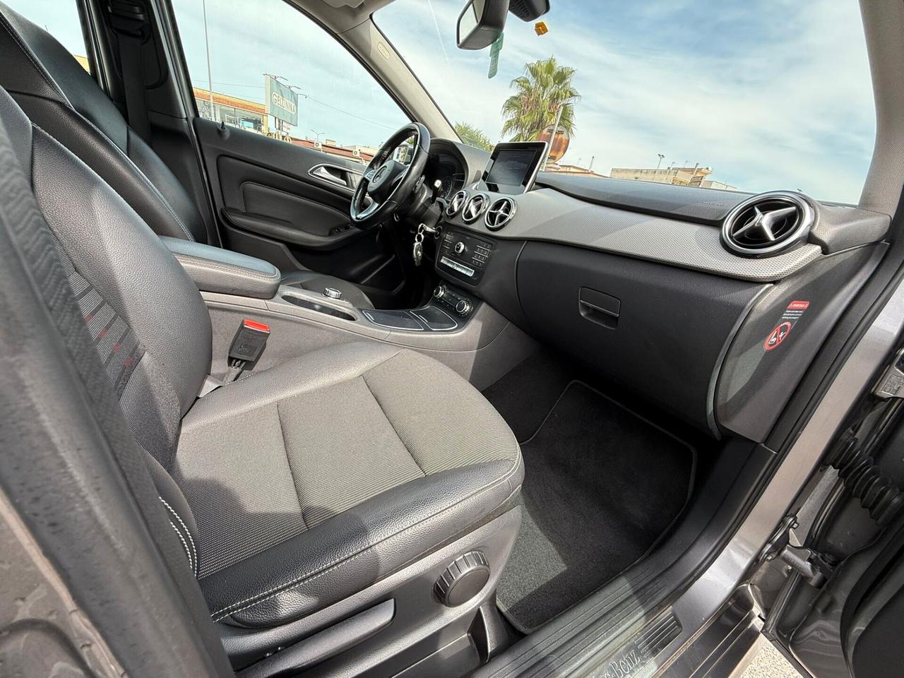 MERCEDES-BENZ CLASSE B180CDI AUTOMATICA SPORT