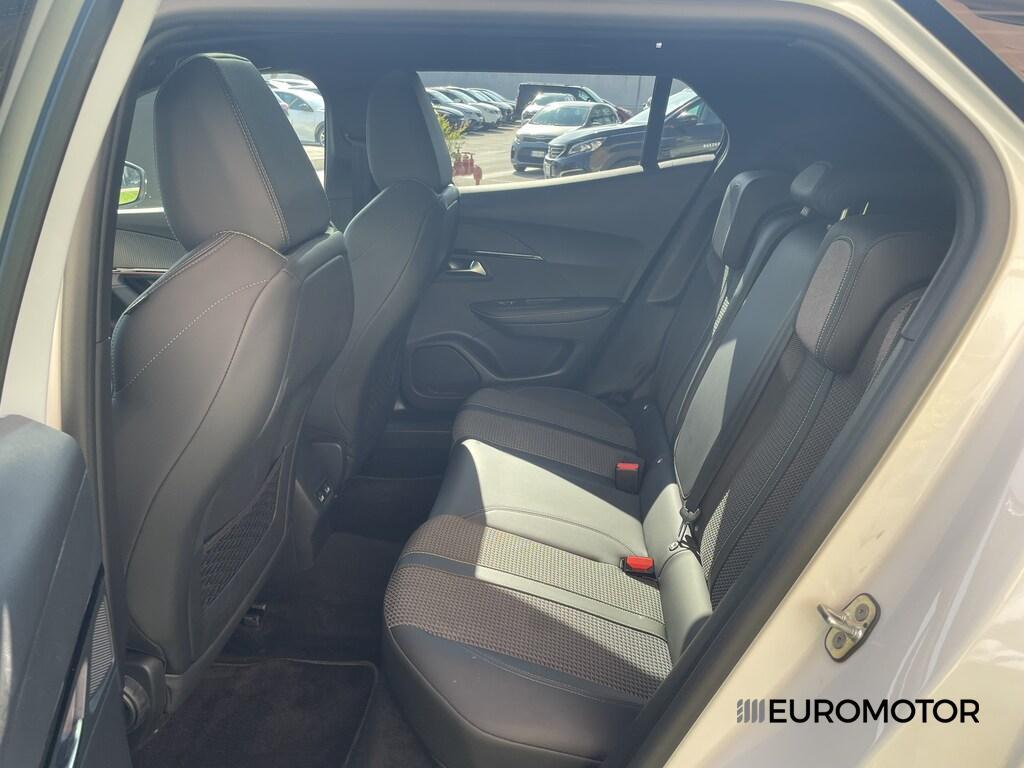 Peugeot 2008 1.5 BlueHDi GT EAT