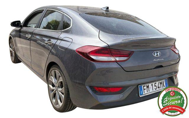 HYUNDAI i30 Fastback 1.4 T-GDI DCT Style Automatica