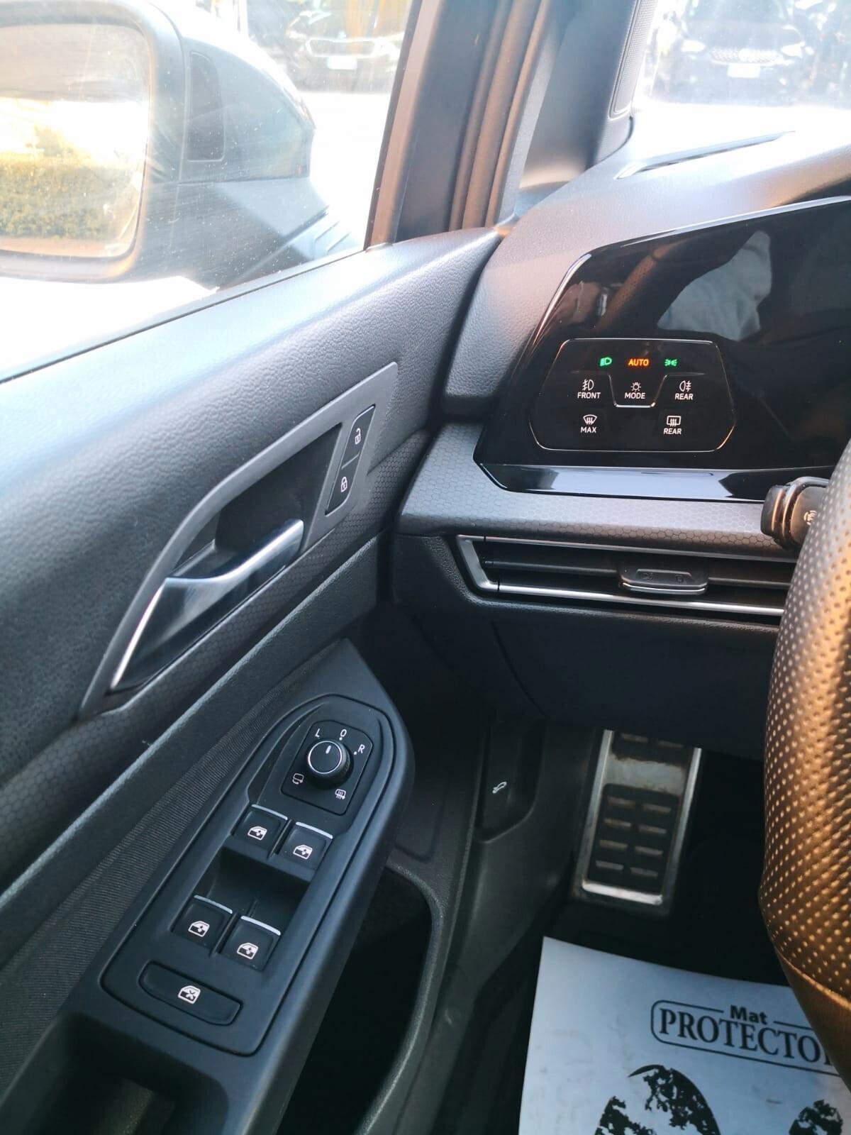 Volkswagen Golf VIII 2.0 TDI 200CV DSG ***FULL LED***CAR PLAY***