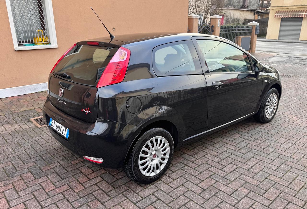 Fiat Punto 1.3 MJT 75cv Ok Neopatentati