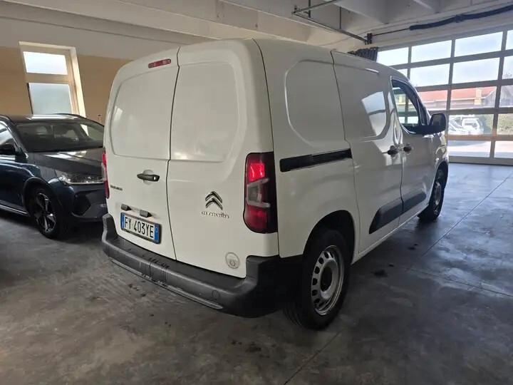 Citroen Berlingo 130cv Furgone 3 posti €6D, da rivedere