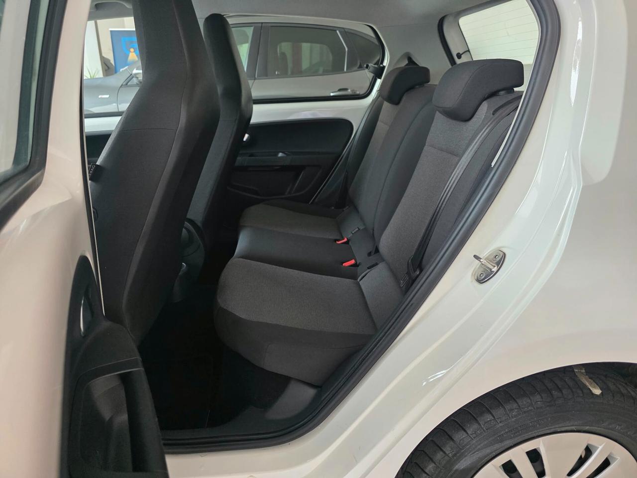 VOLKSWAGEN UP 1.0 METANO DEL NORD ITA 2015