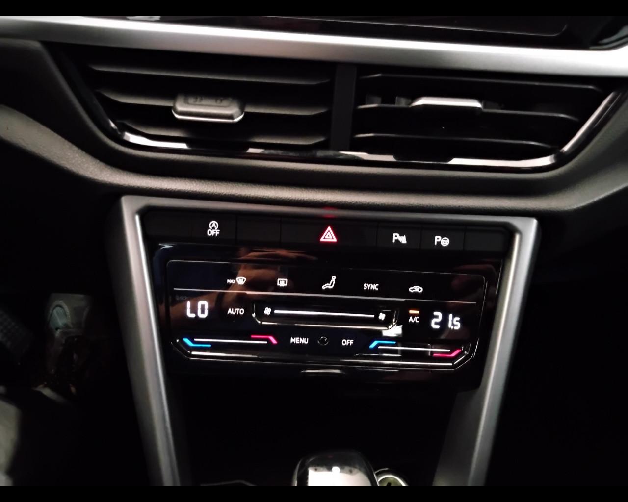 VOLKSWAGEN T-Roc 2022 - T-Roc 1.5 tsi Life dsg