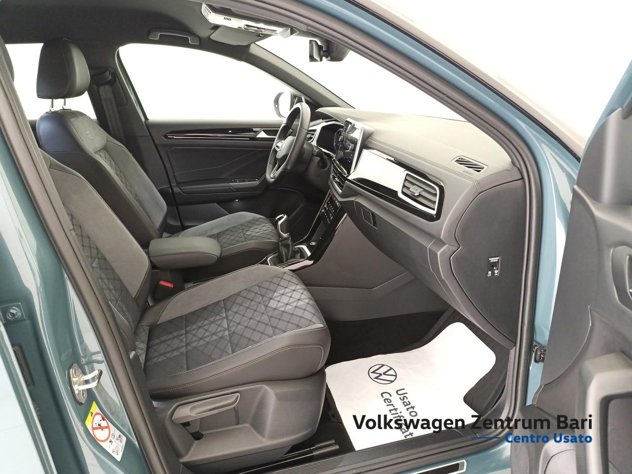 Volkswagen T-Roc 1.0 tsi r-line 110cv