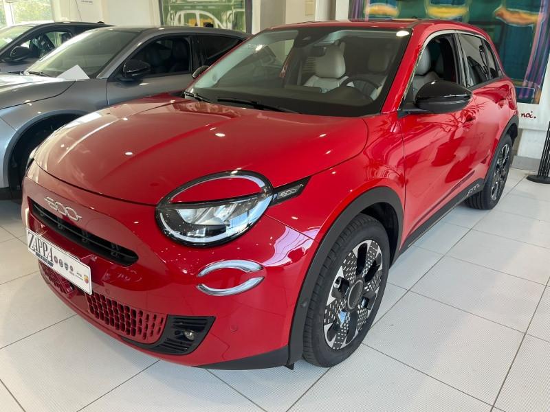FIAT 600 Hybrid 145 CV DCT MHEV La Prima II