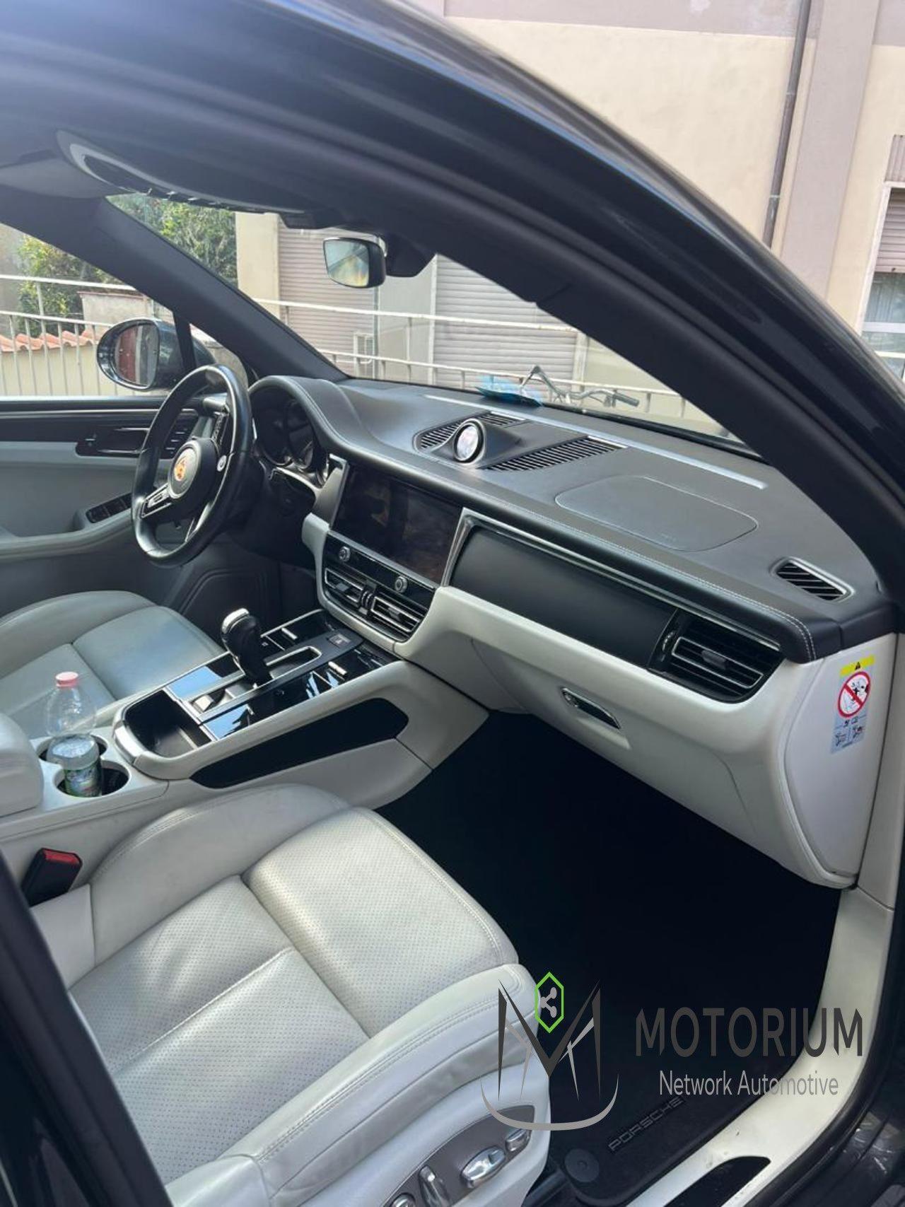 Porsche Macan 2.0 TURBO BENZINA 265CV