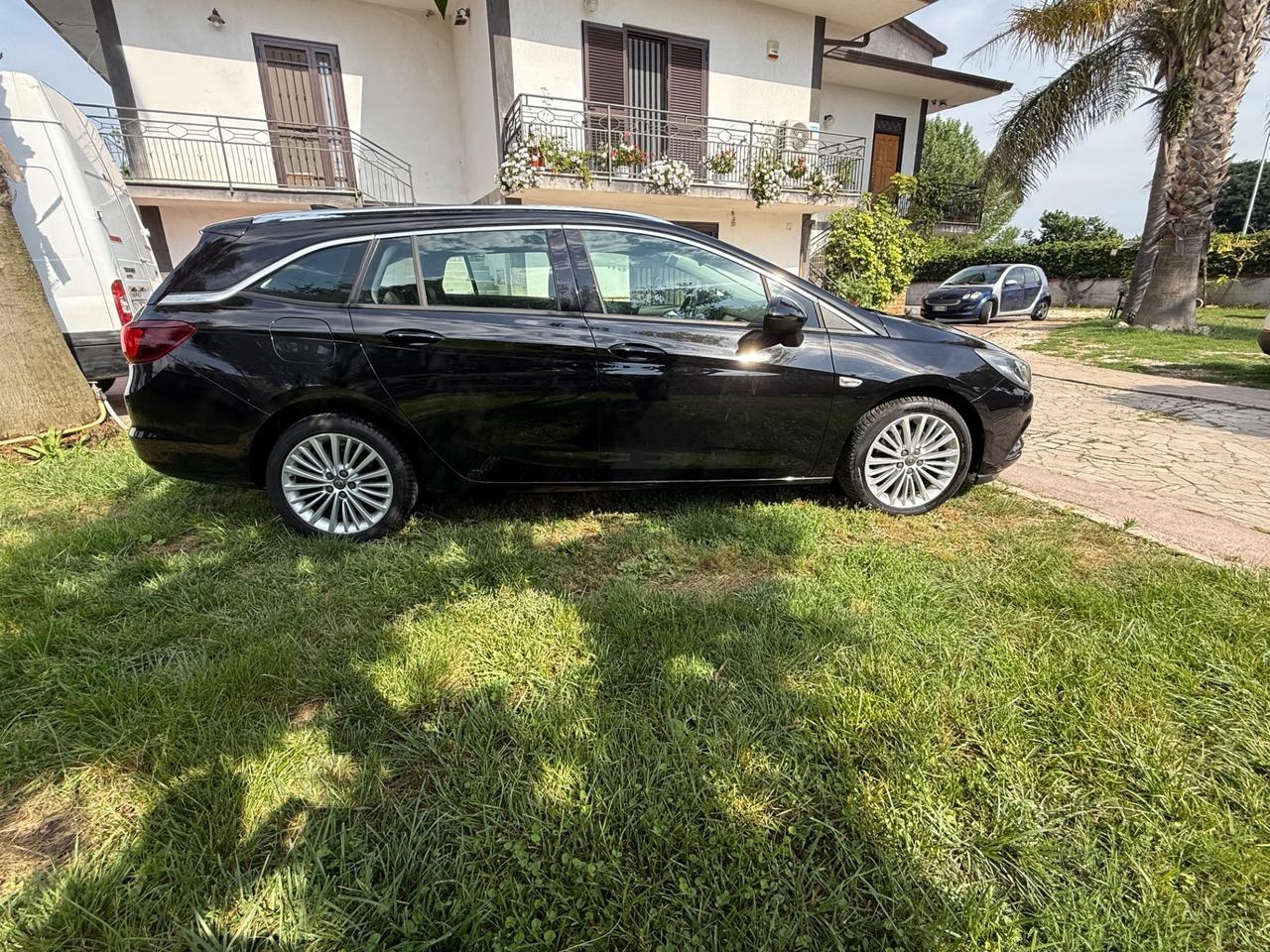 Opel Astra 1.6 BiTurbo CDTi Start&Stop Sports Tourer Innovation