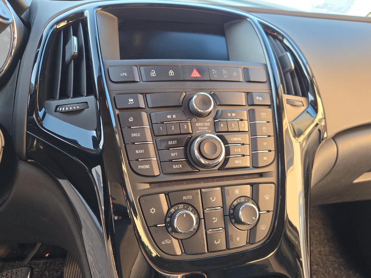 Opel Astra 1.4 Turbo Sports Tourer GPL Cosmo