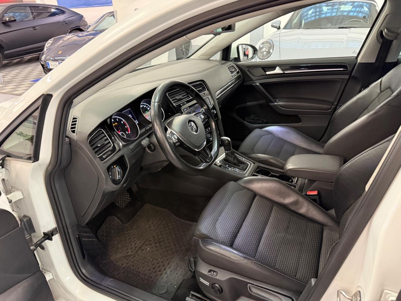 Volkswagen Golf Business 1.4 TGI DSG 5p. Highline BlueMotion