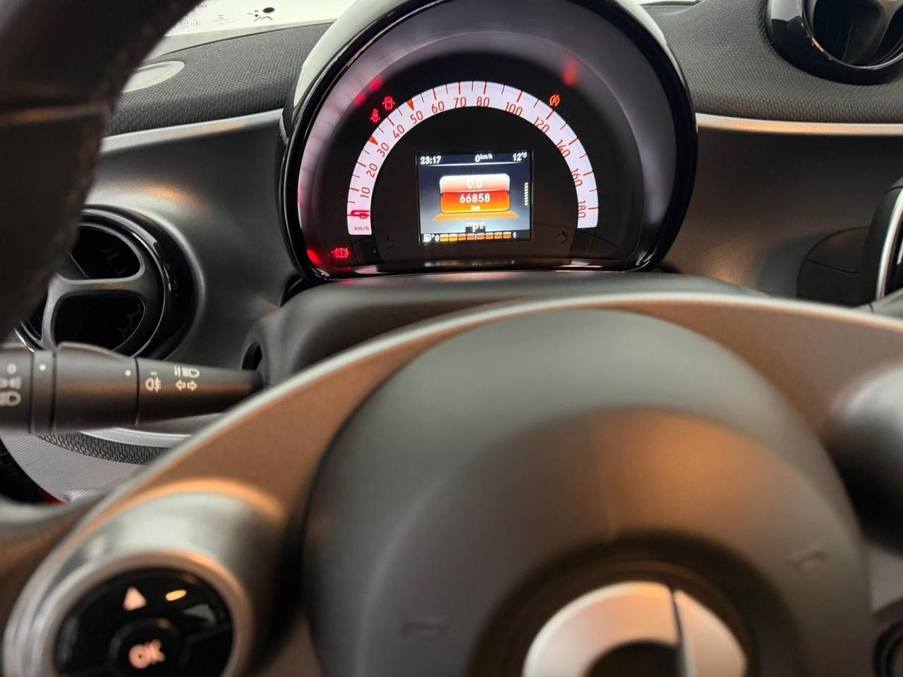 SMART FORFOUR PASSION AUTOMATICA TETTO PANORAMICO