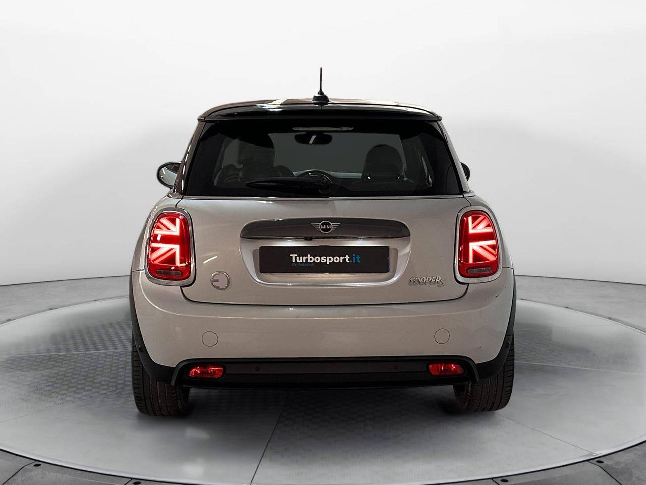 MINI Mini Cooper SE L