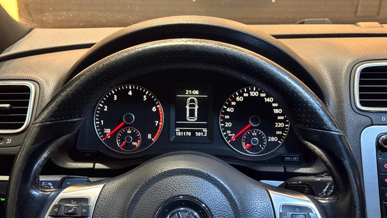 Volkswagen Scirocco 2.0 TSI DSG 211CV - 2010