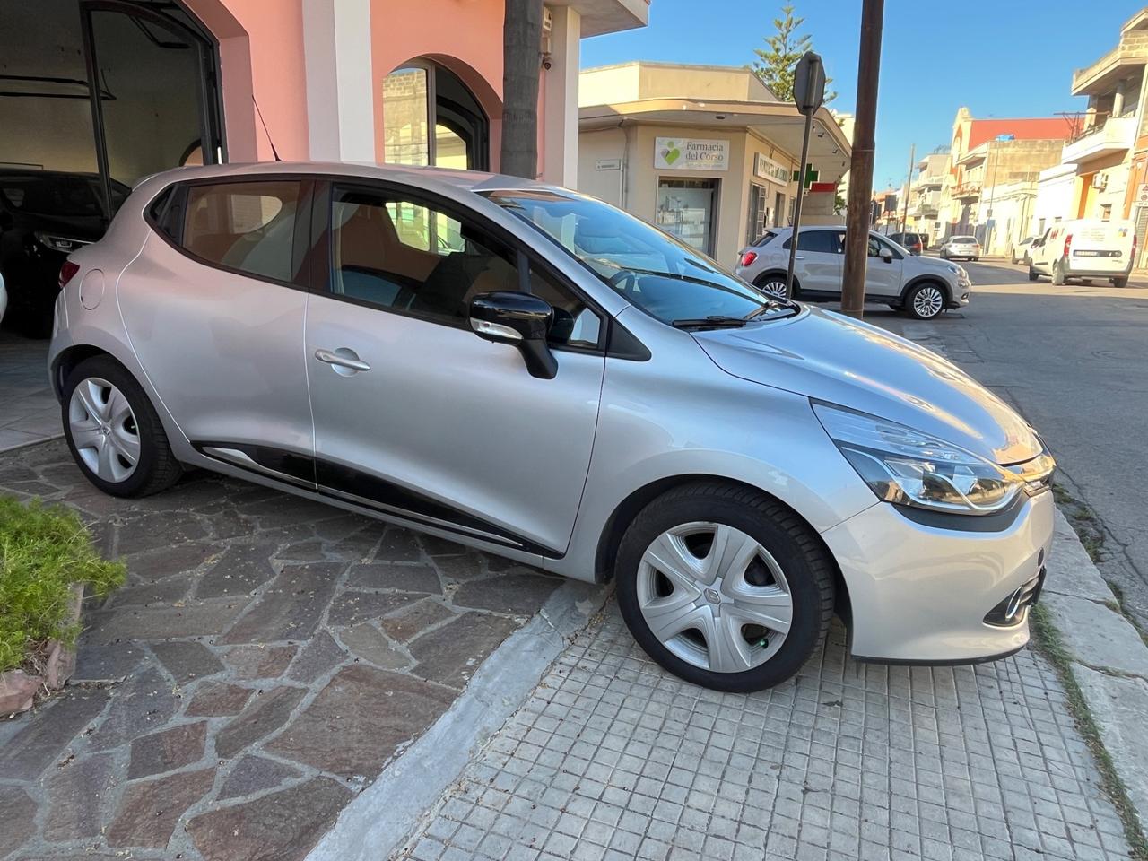 Renault Clio 1.5 dCi 8V 75CV 5 porte Wave