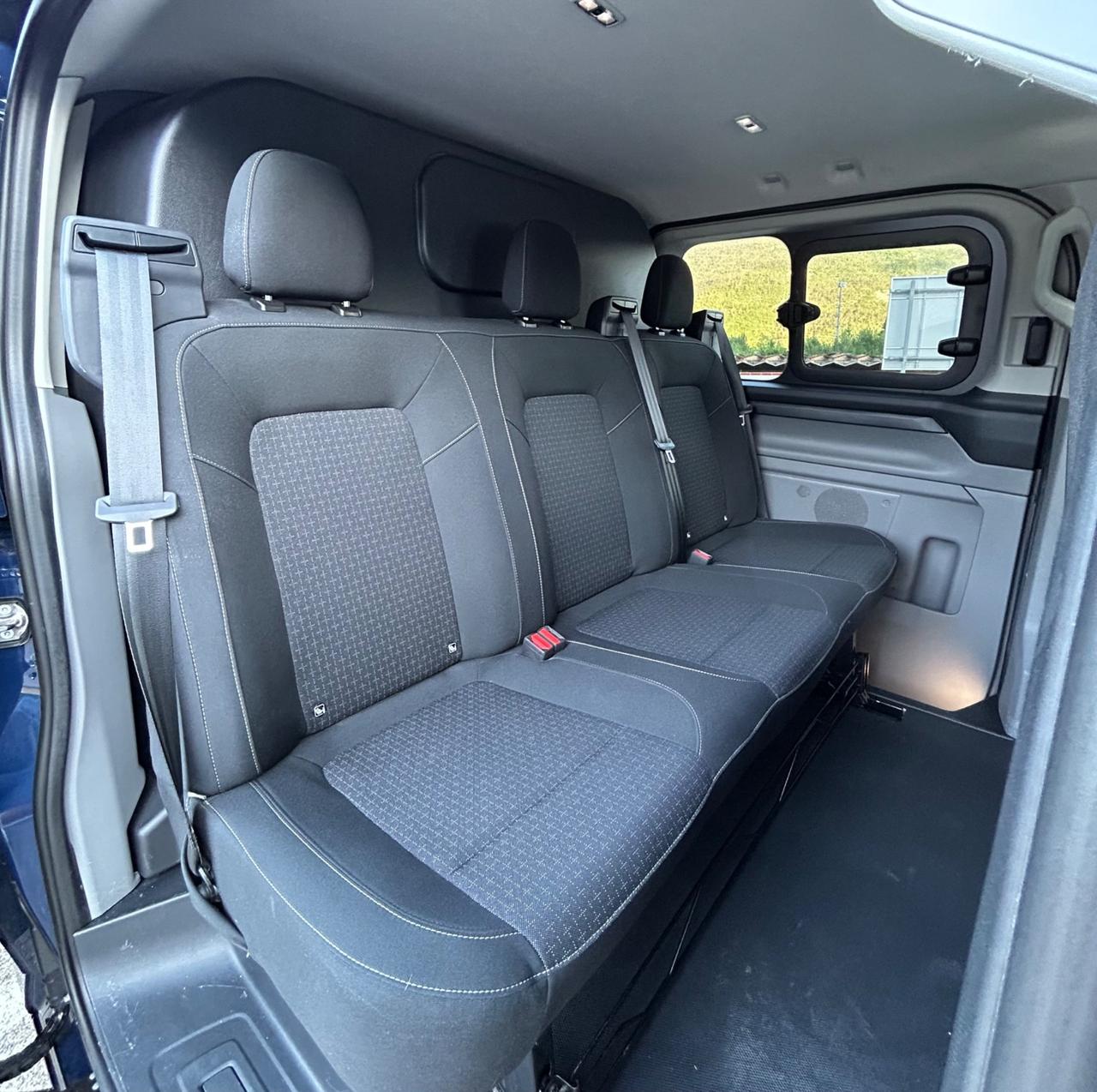 Ford Transit Custom 320 Trend EcoBlue 2025 DC