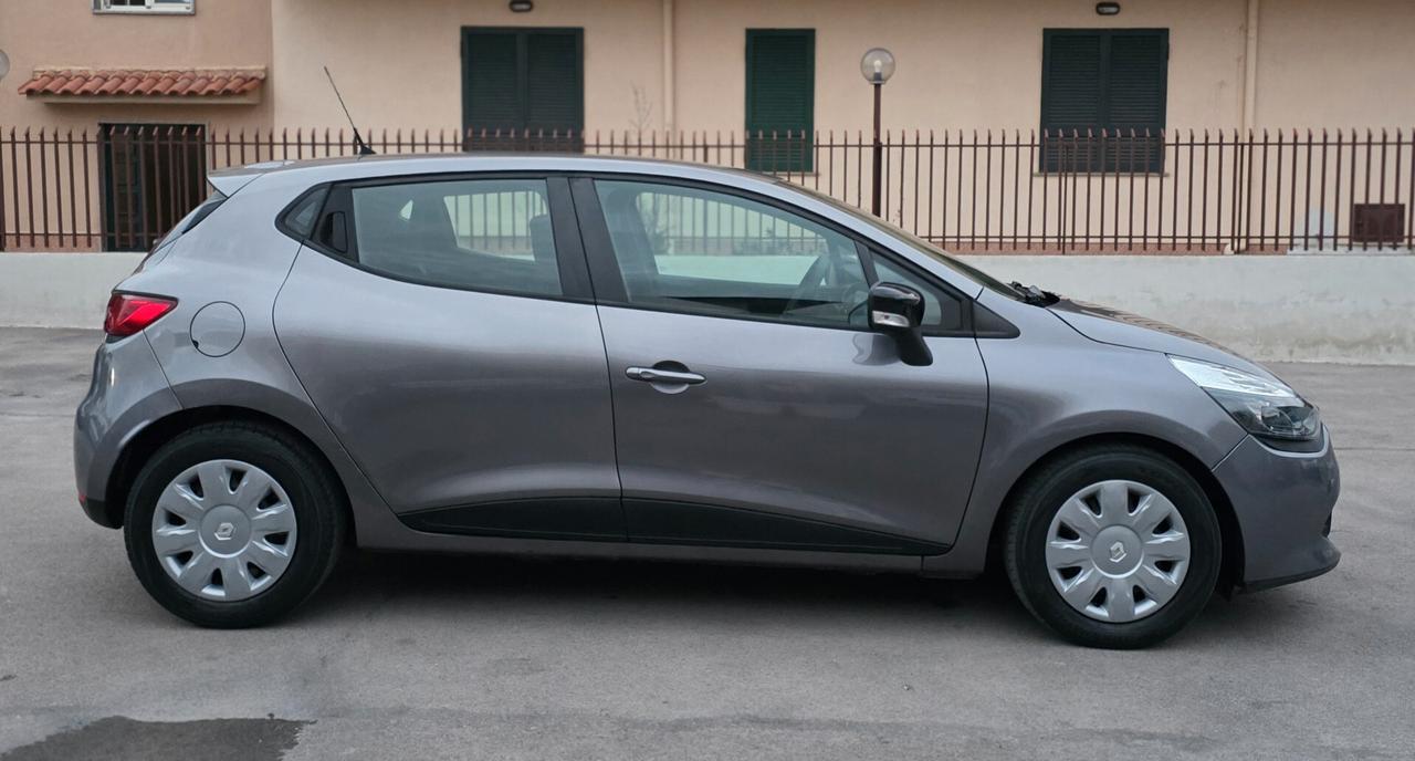 Renault Clio 1.2 75CV 5 porte Live