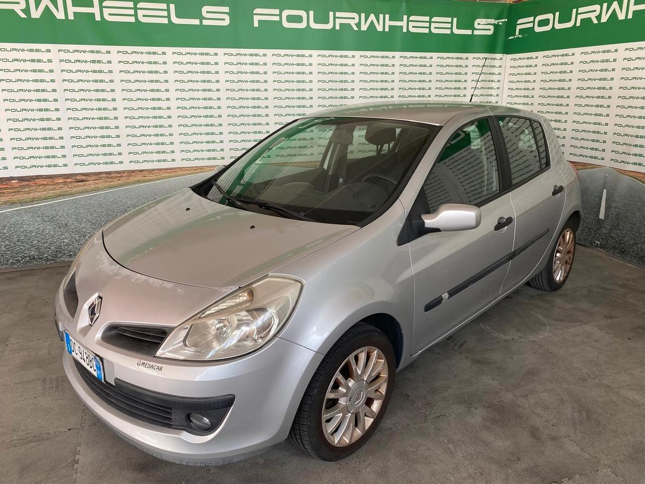 Renault Clio Storia 1.2 16V 5 porte