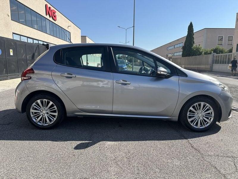 Peugeot 208 1.2 Allure 82cv