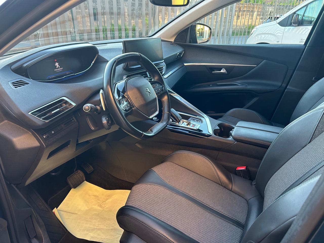 Peugeot 3008 BlueHDi “ VENDUTA “