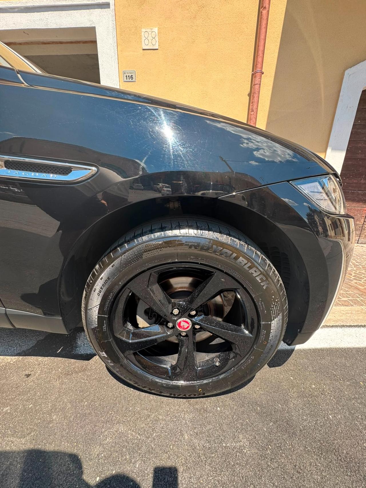 Jaguar F-Pace 2.0 D 180 CV AWD Portfolio, SERVICE JAGUAR COMPLETO, TOTALMENTE REVISIONATA, PERFETTA