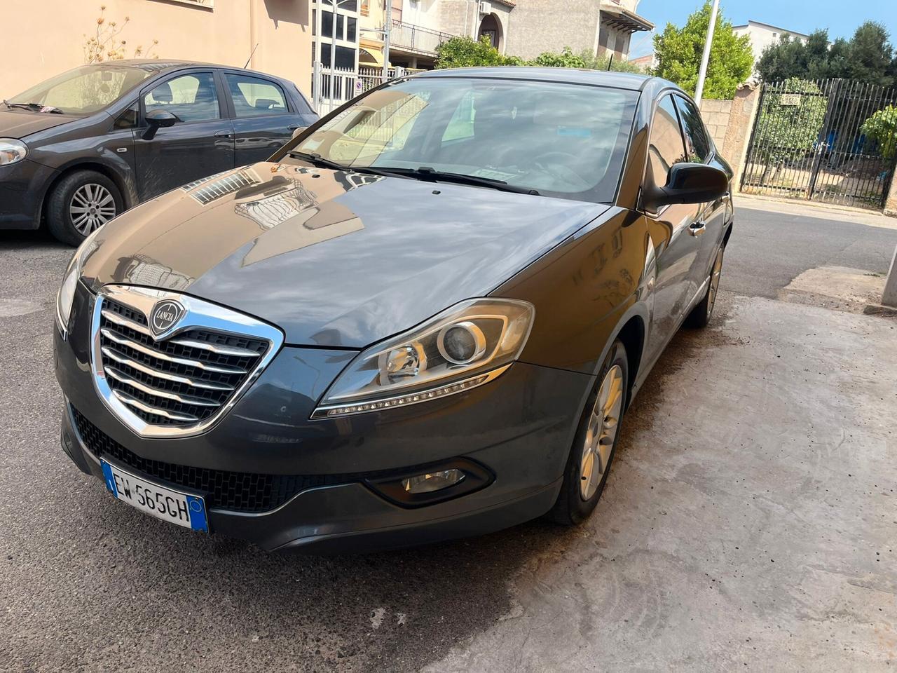 Lancia Delta 1.6 MJT DPF Silver 105cv 2014