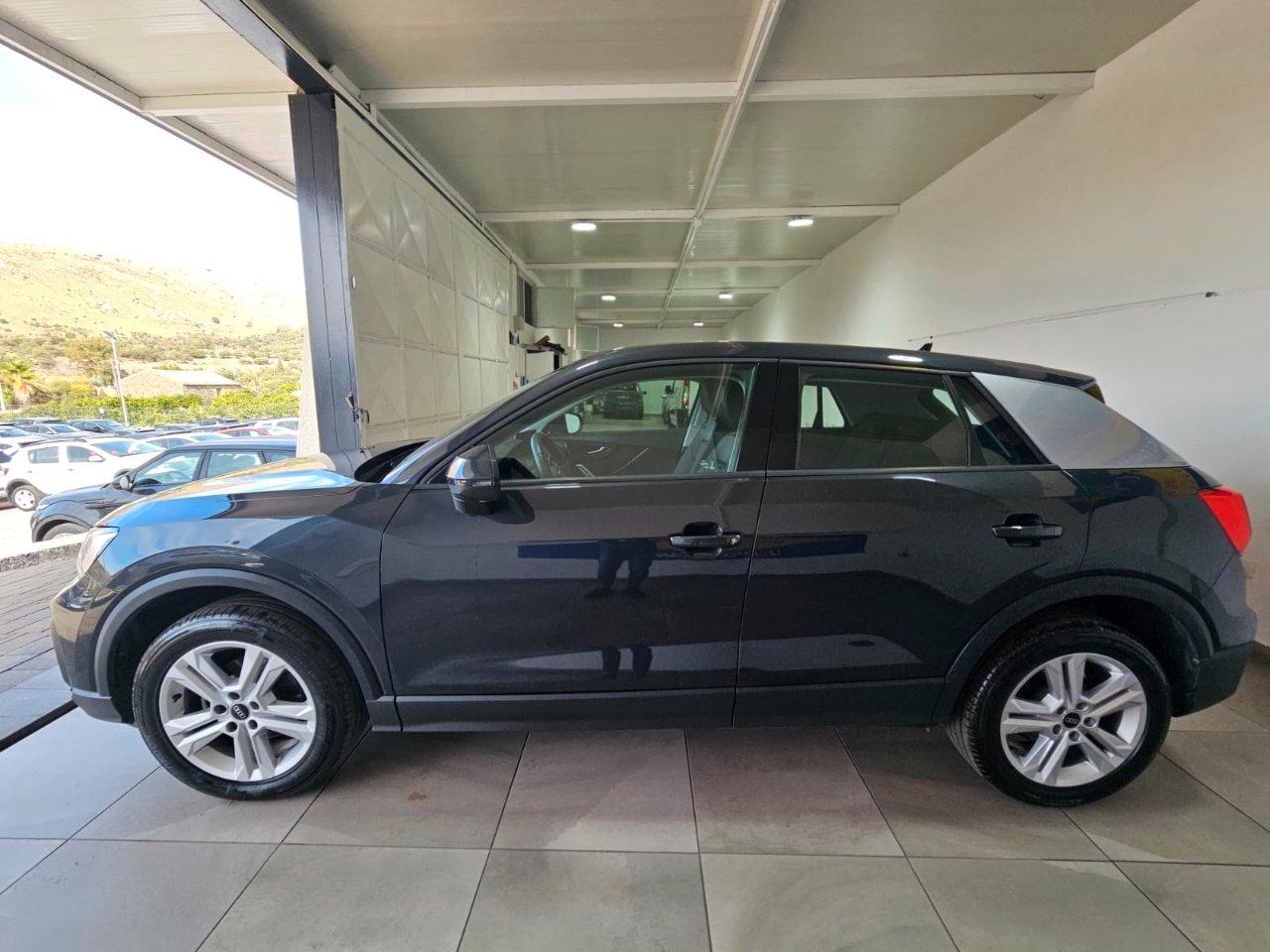 Audi Q2 30 2.0 tdi Business s-tronic