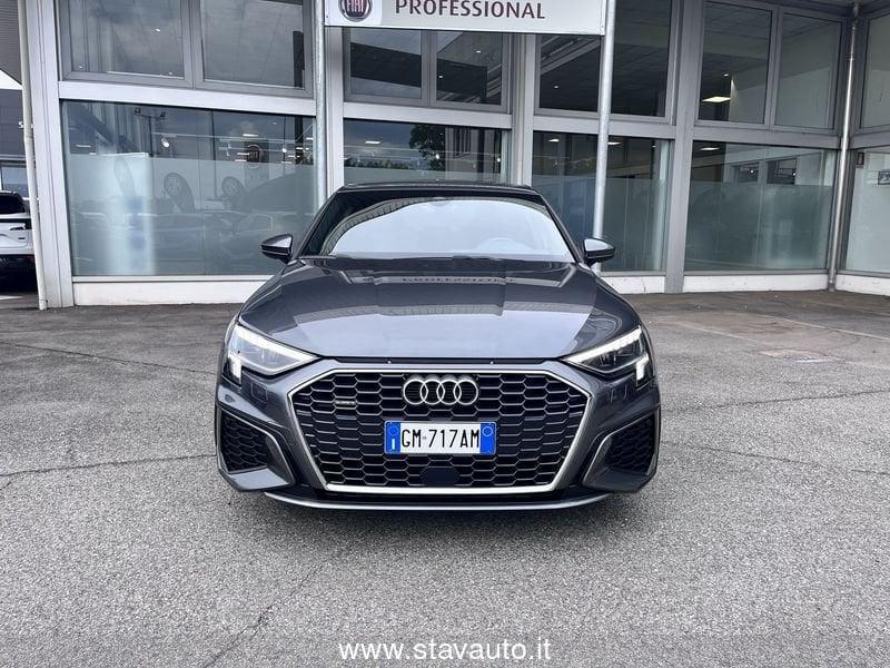 Audi A3 Sportback 40 2.0 tfsi S line edition