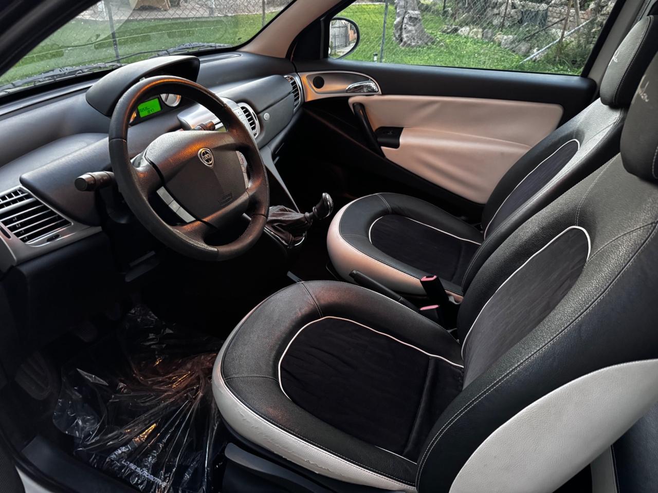 Lancia Ypsilon 1.4 Modamilano GPL