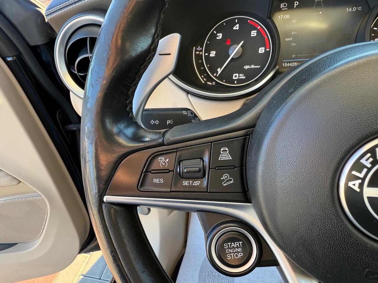 Alfa Romeo Stelvio 2.2 DIESEL Q4 210 CV TETTO APRIBILE Executive