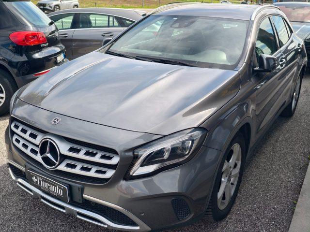 MERCEDES-BENZ GLA 220 d Automatic 4Matic Premium