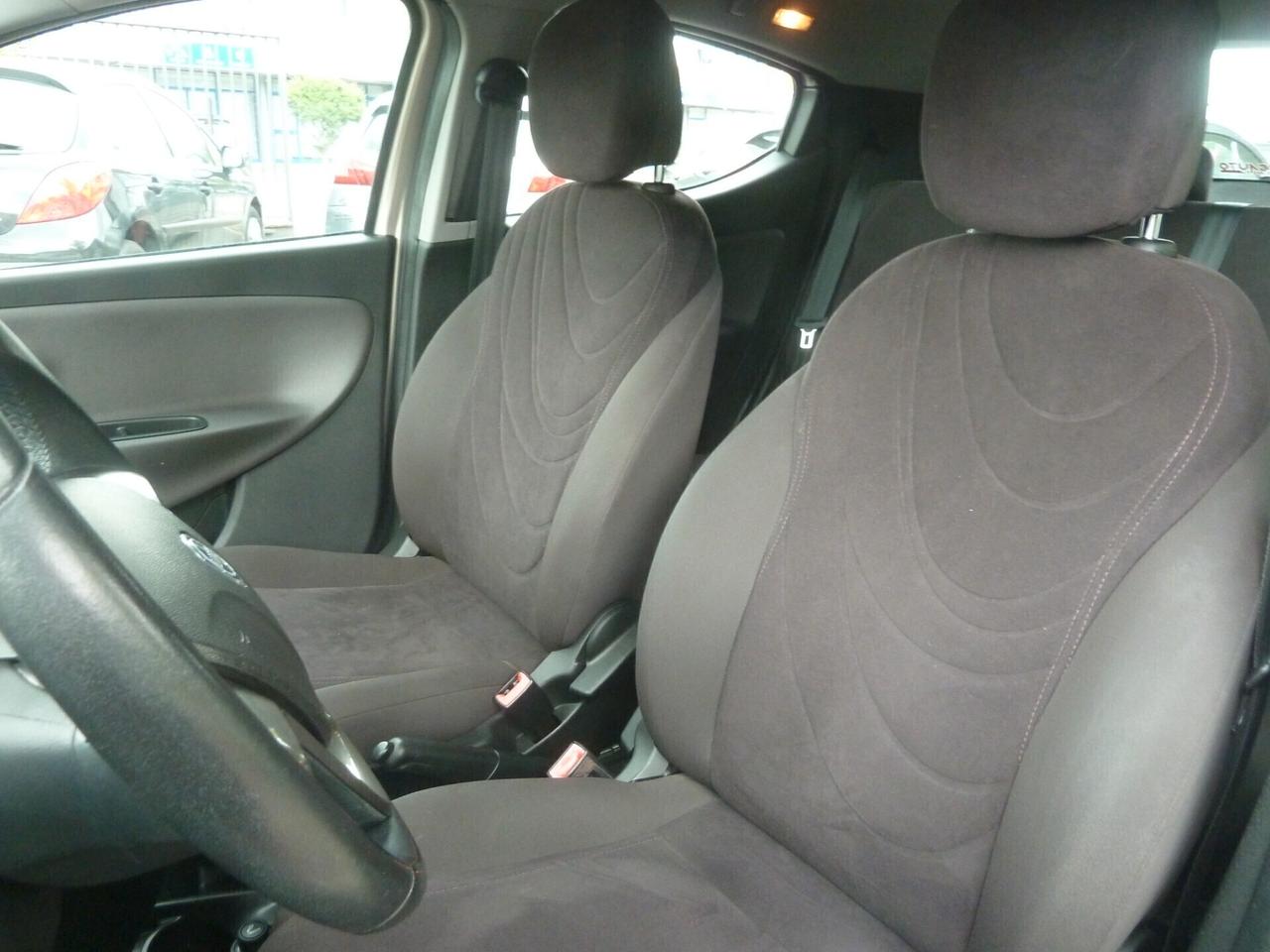 Lancia Ypsilon 1.2 69 CV 5p. GPL OK Neopatentati