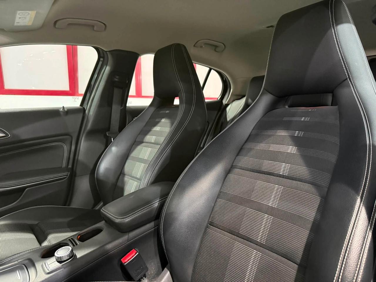 Mercedes GLA 220 4Matic 170cv CDI Sport 2018