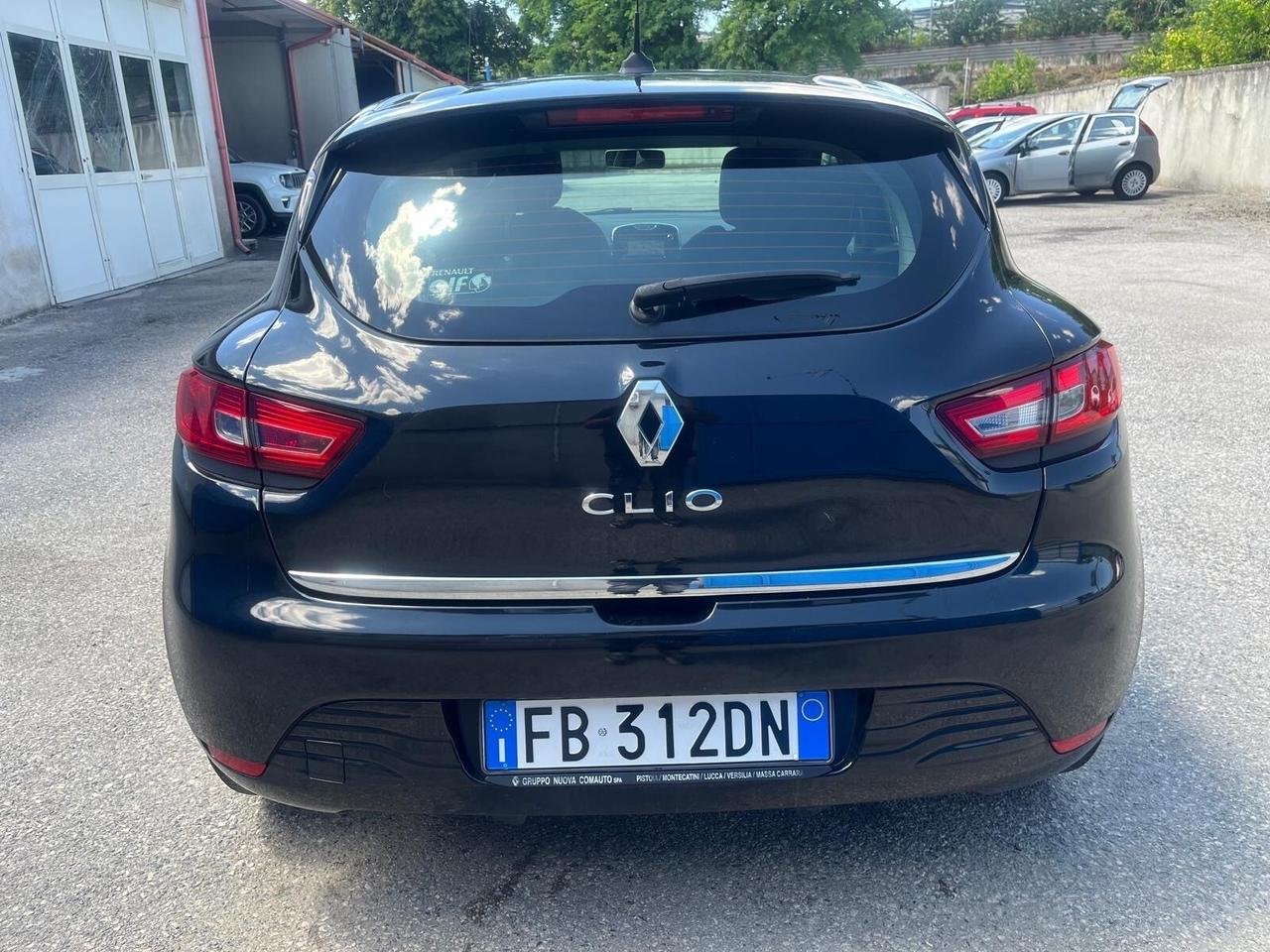 Renault clio 5 P-1.2 benz/75 cv-full -2012