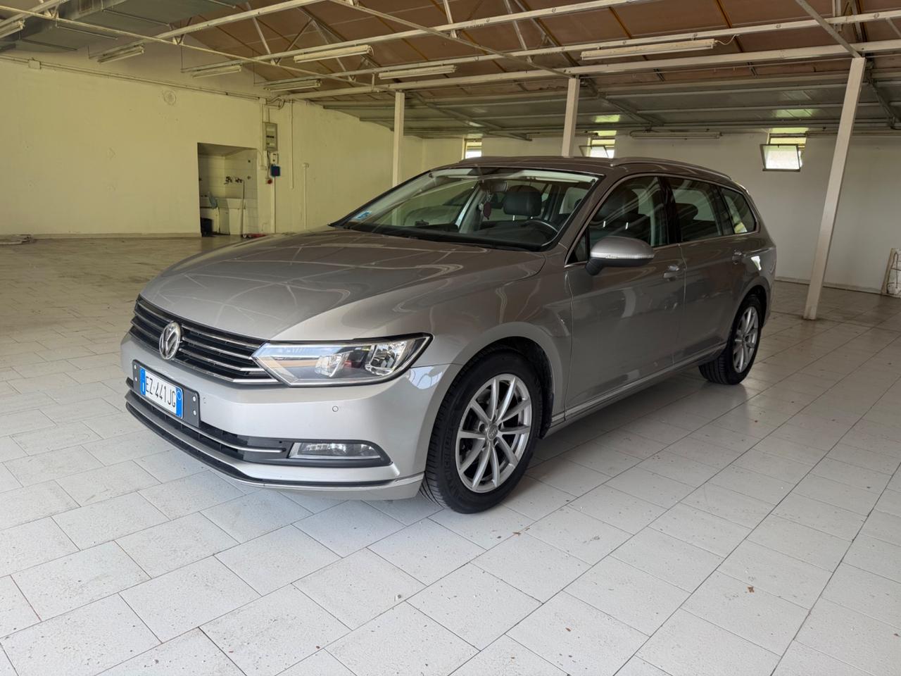 Volkswagen Passat Variant 2.0 TDI DSG Comfortline BlueMotion Technology