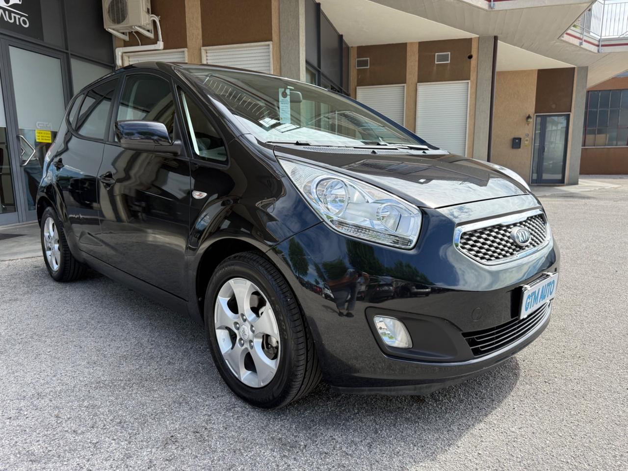 Kia Venga 1.4 CRDi 90CV - Neopatentati
