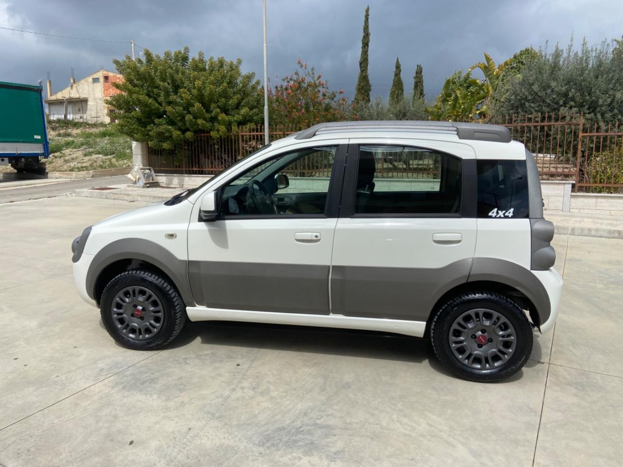 Fiat Panda 4x4 cross 1.3 MTJ 75cv 2012