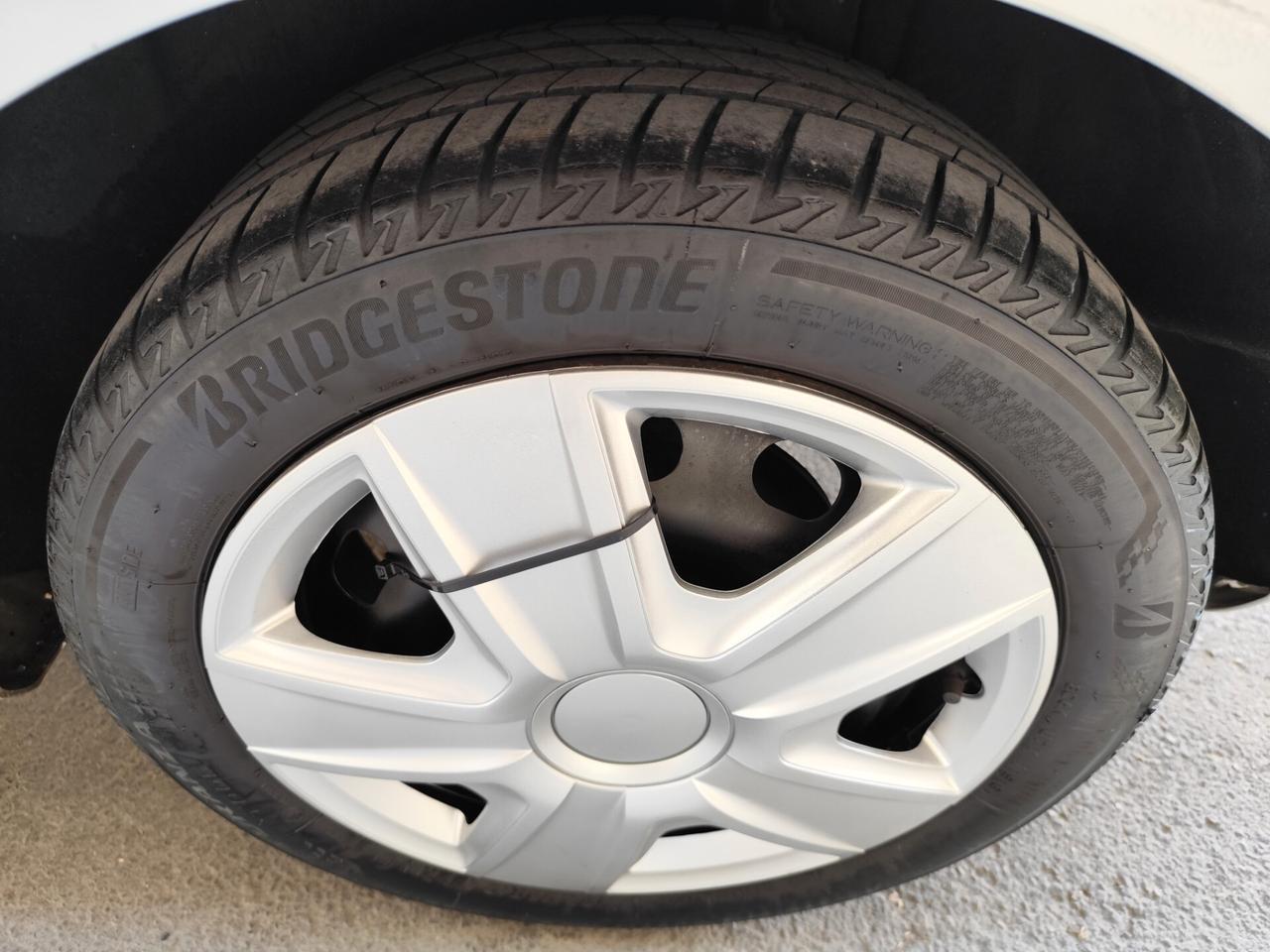 Ford Fiesta 1.2 82cv Benzina 5 porte