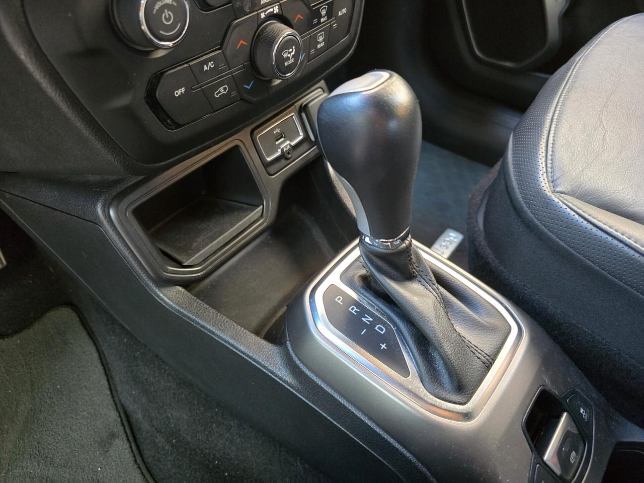 Jeep Renegade 1.3 T4 DDCT S