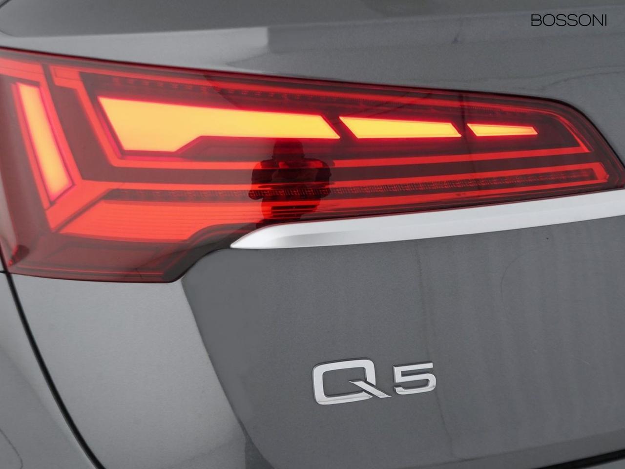 Audi Q5 40 2.0 tdi mhev 12v s line quattro s tronic