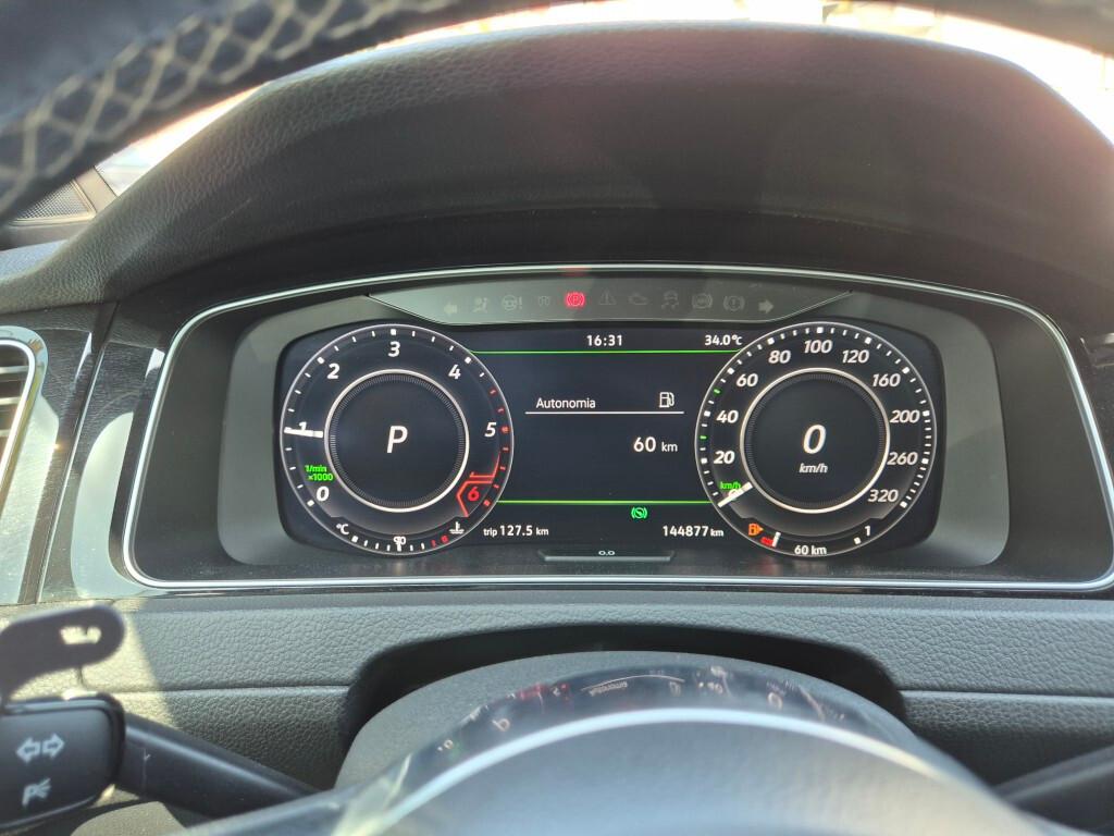 Volkswagen Golf R-LINE 7.5 2.0 TDI DSG 5p