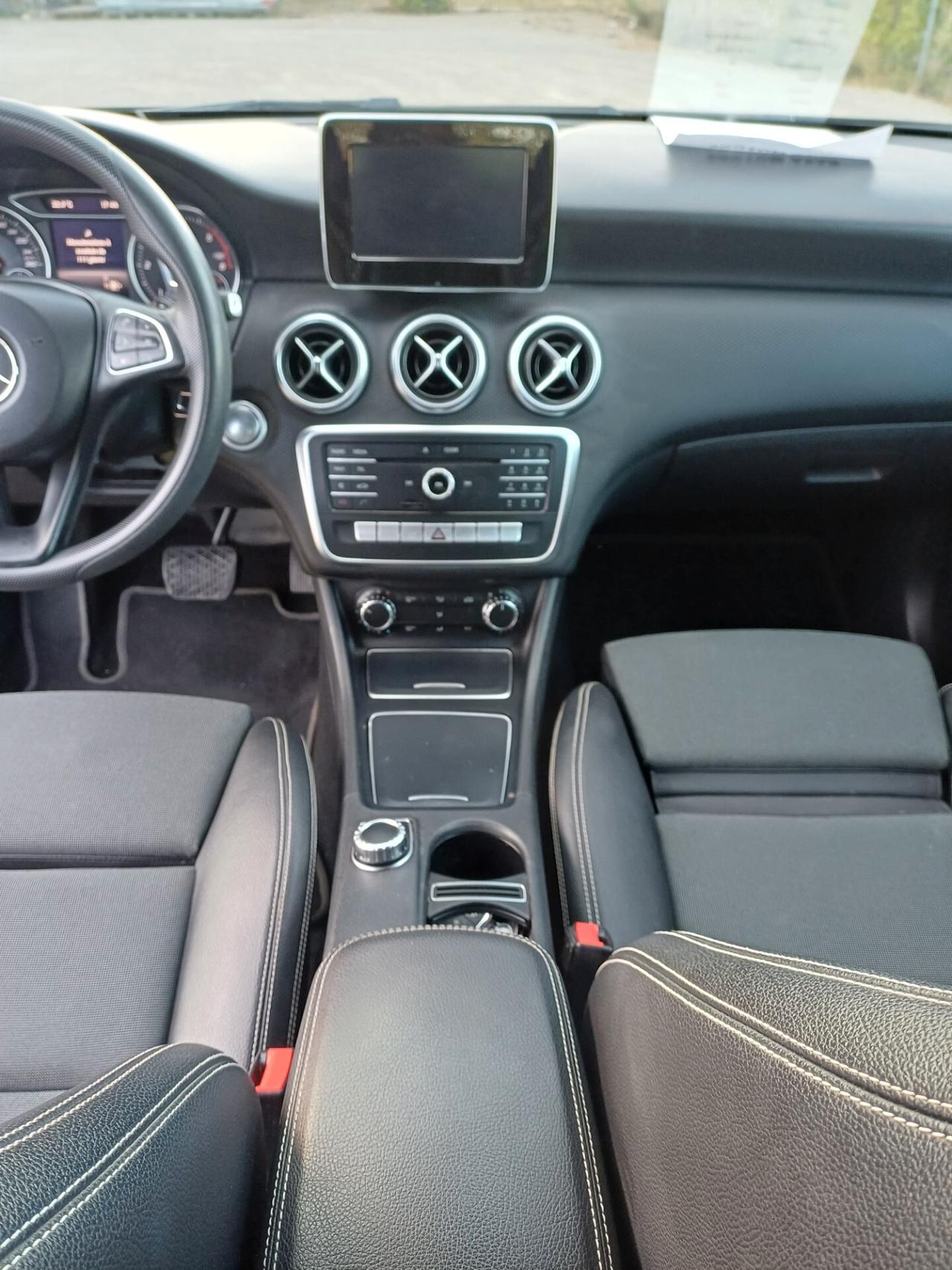 Mercedes-benz A 160 d Automatic Premium