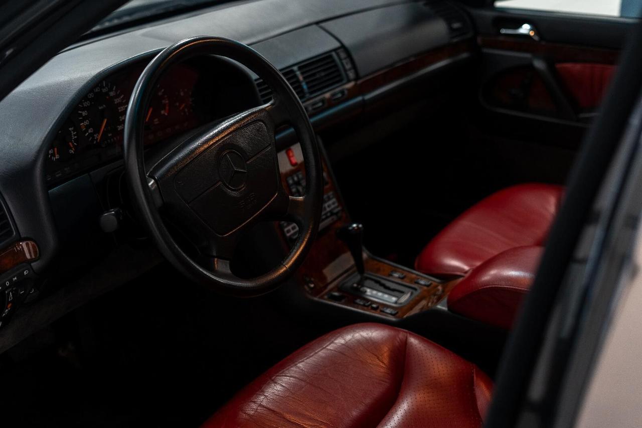 Mercedes-benz S 320 300 SEL 3.2 cat (Italia)