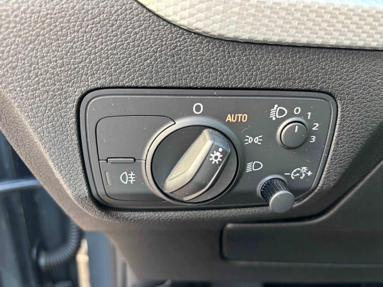 Audi Q2 1.6 TDI S tronic Business