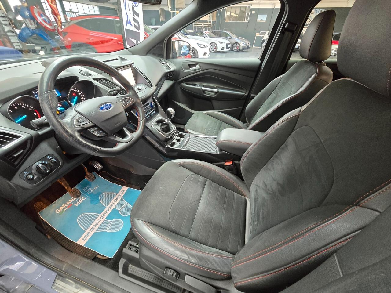 FORD KUGA ST-LINE STEALTH 1.5 ECOBOOST 120CV SERIE SPECIALE EDIZIONE LIMITATA