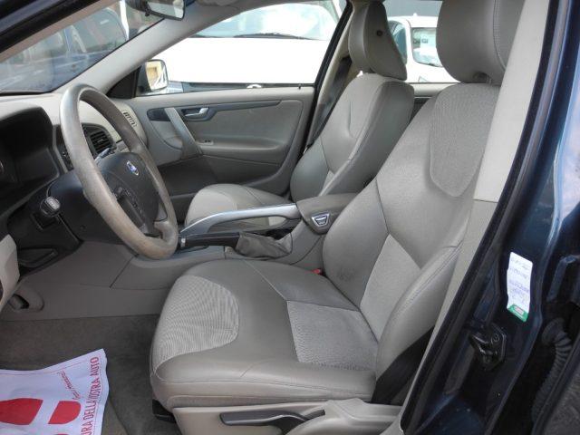 VOLVO XC70 2.4 D5 20v AWD Cross Country autom. - DA VETRINA