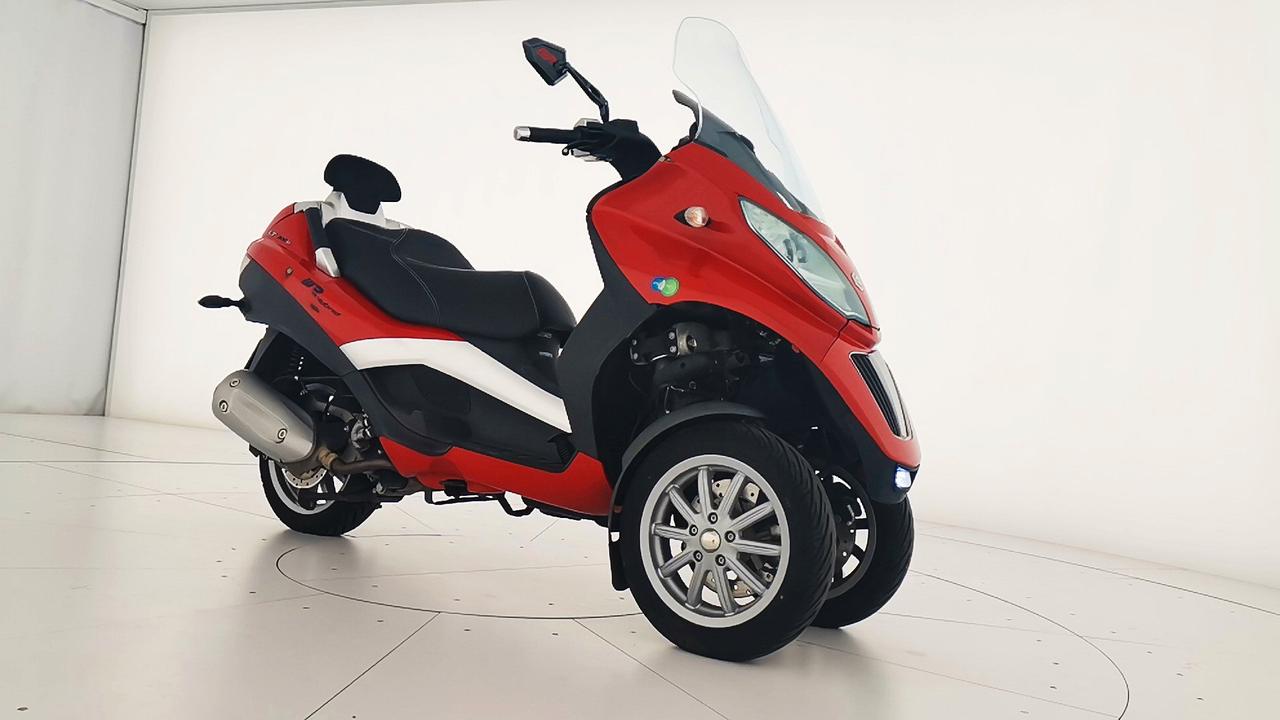 PIAGGIO PIAGGIO MP3 250 Hybrid