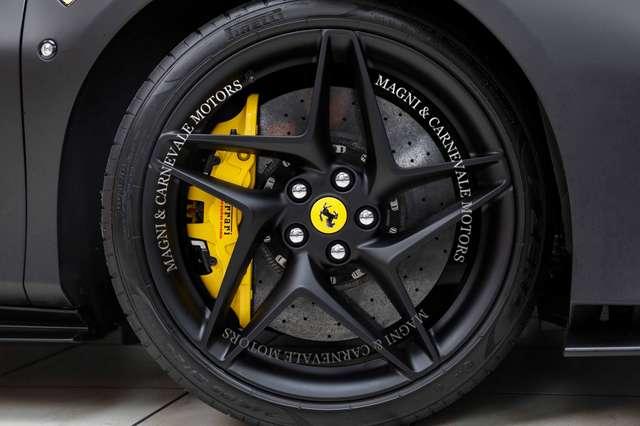 Ferrari F8 Spider LIFT SYSTEM|AFS|SCUDETTI|20"|WRAP NERO MATT